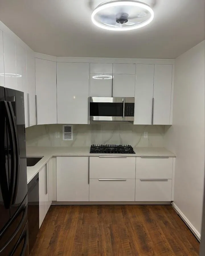 Renovated kitchen with quartz countertops in Woodland Park